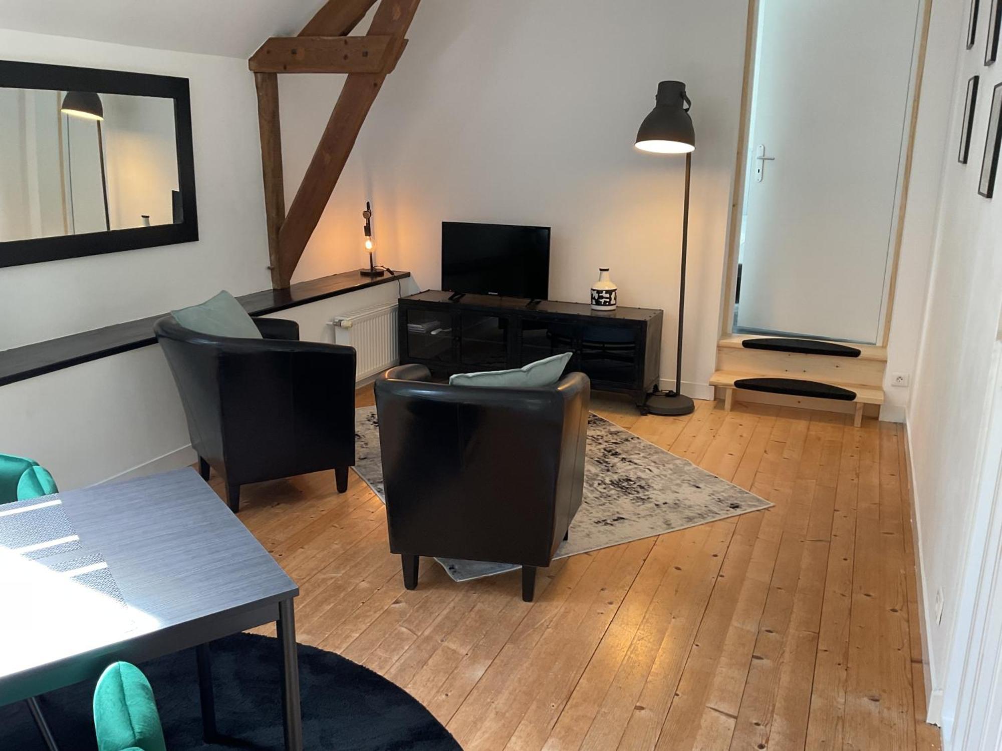 Charmant Gite Avec Exterieur Et Piscine Partagee Mespaul Exterior foto